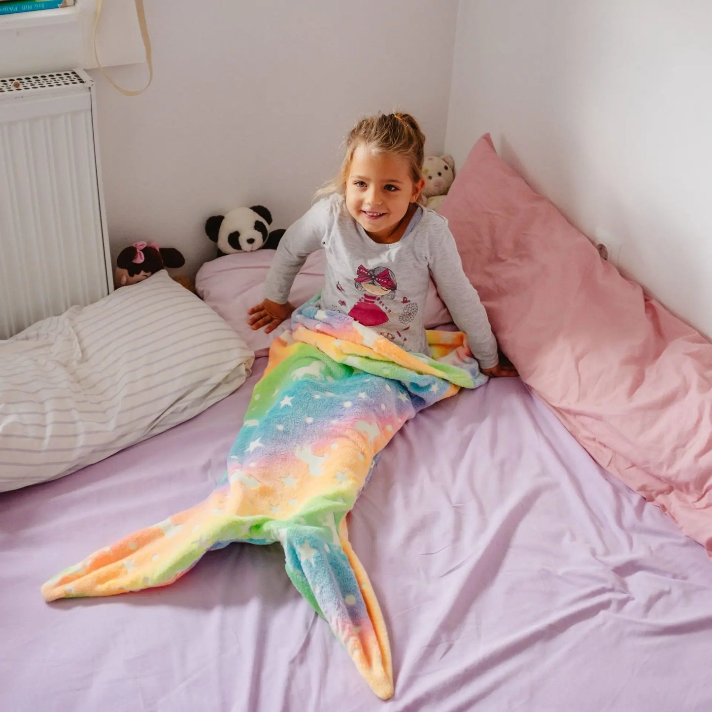 New Night Glow Mermaid Tail Blanket Soft Flannel Fleece Wearable Companion Cute Kids Blankets for All Seasons